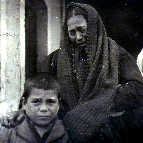 Refugees after the Smyrna fire, 1922.