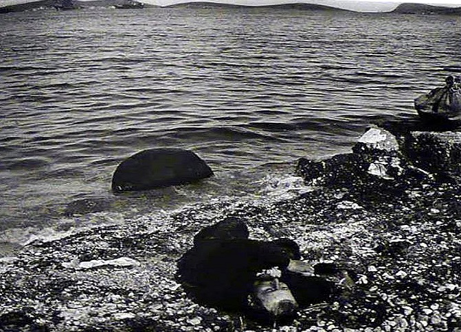 The body of a deceased male, Foça.