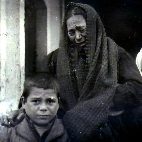 Refugees after the Smyrna fire, 1922.